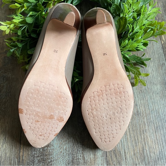 Cole Haan women’s heels - 5B - Picture 10 of 15